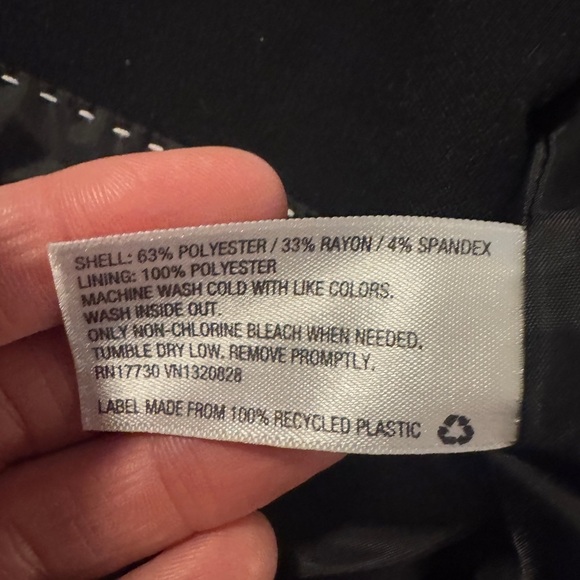 Women’s Black Merona Blazer - Picture 4 of 6